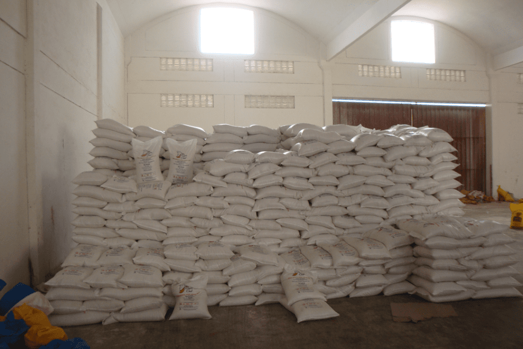 25-50-Kgs-Bags-In-Containers2