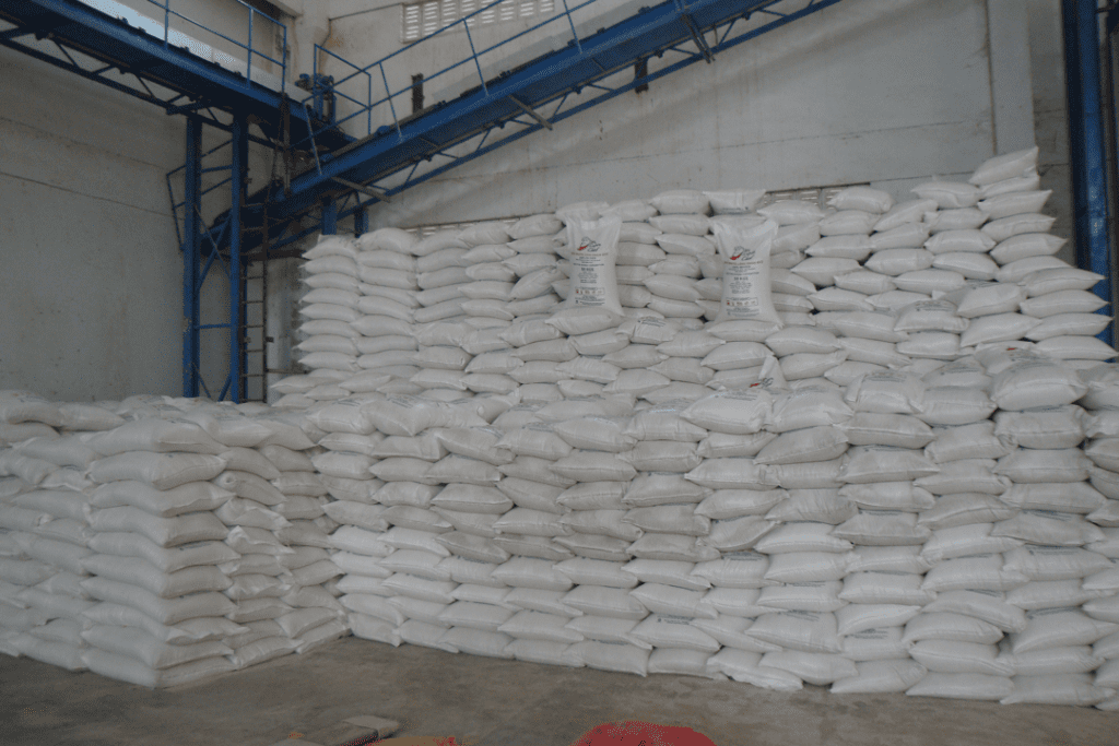 25-50-Kgs-Bags-In-Containers4